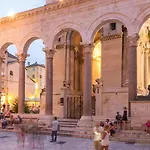 Emperor's Luxury - Unique Unesco Site Apartman Split