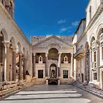 Emperor's Luxury - Unique Unesco Site * Split