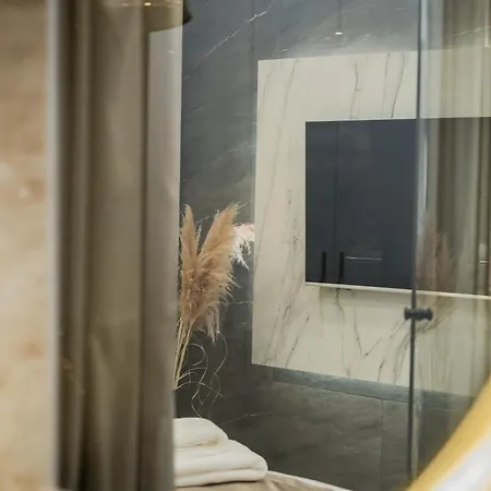 Emperor's Luxury - Unique Unesco Site Apartment Split