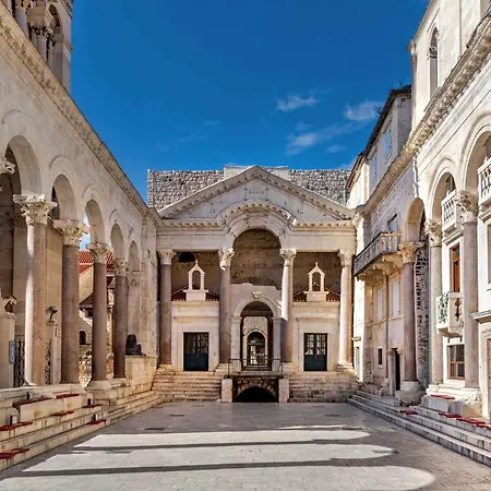 Emperor's Luxury - Unique Unesco Site * Split